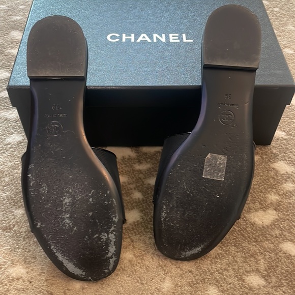 Chanel slides - Picture 4 of 8